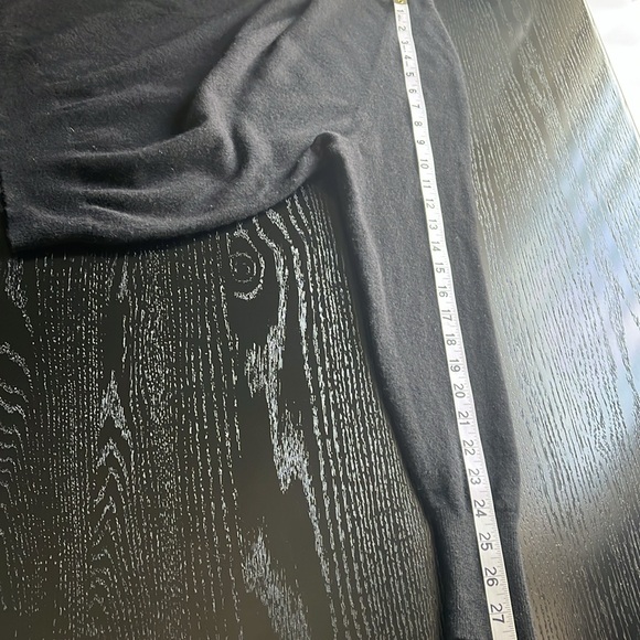 Everlane the Cashmere Mockneck Black Sweater, S - Picture 9 of 9